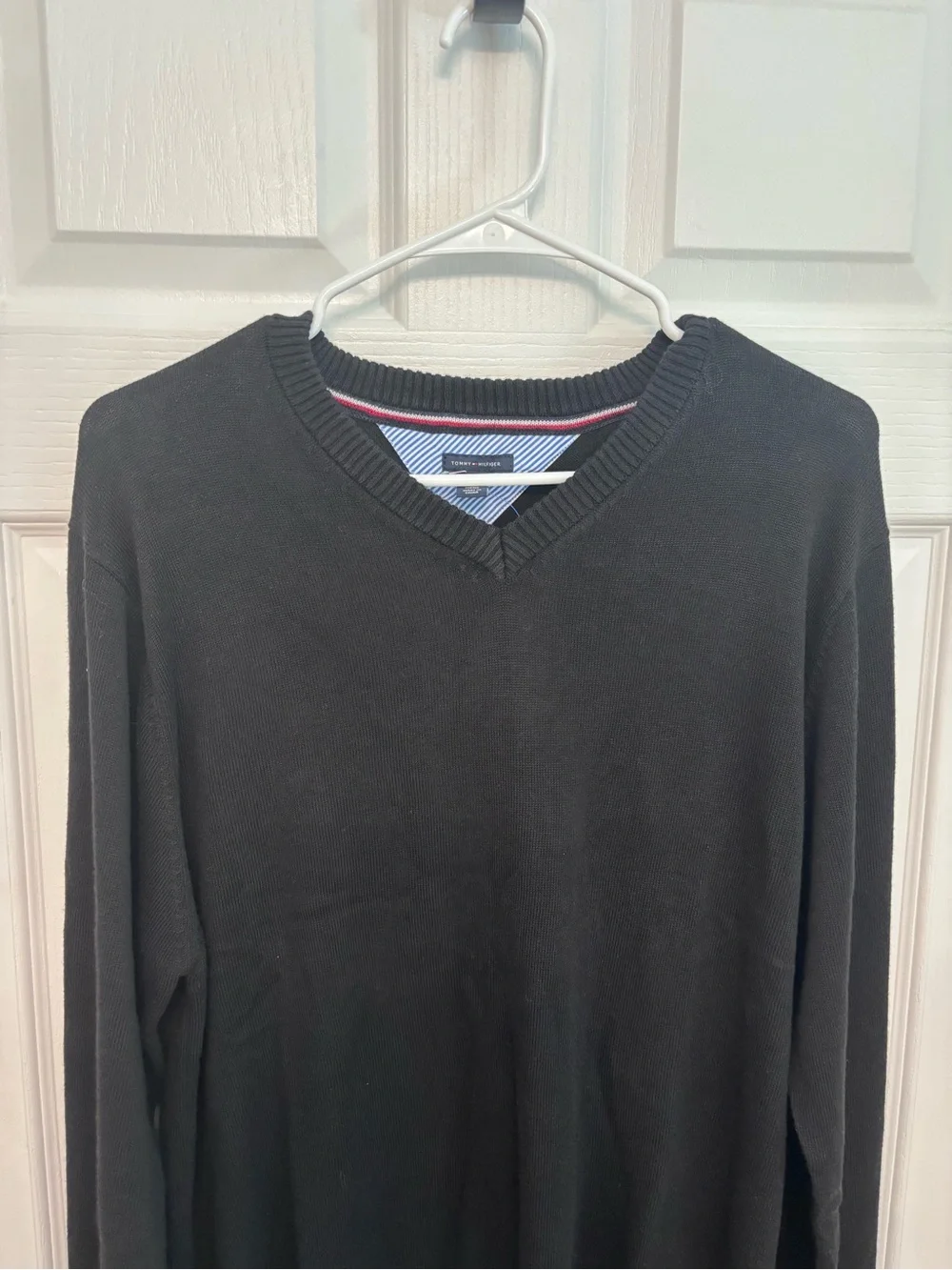 Tommy Hilfiger Men's Black V-Neck Sweater with Subtle Logo Trim